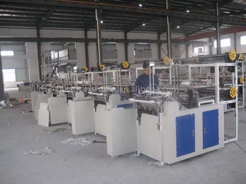 4-Lines Cold-Cutting-Bag Making Machine (4-Lines Cold-Cutting-Bag Making Machine)