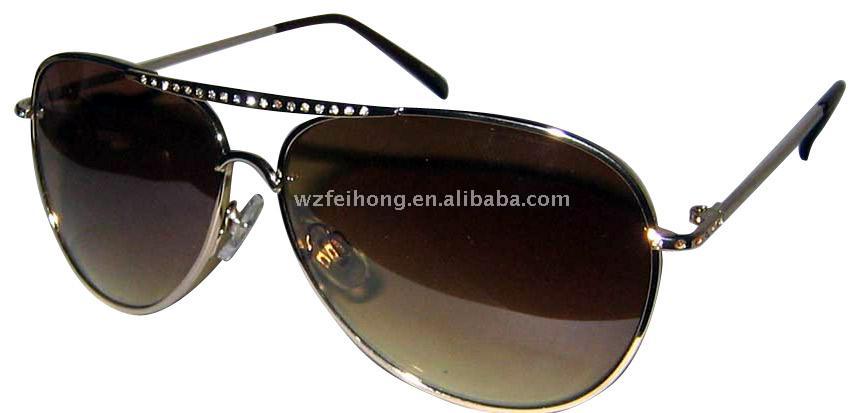  Sunglasses ()