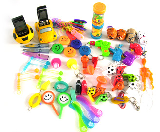  Plastic Toys, Pet Toys, Whistle, Coin Purse, Mobile Holder (Jouets en plastique, jouets pour animaux familiers, un sifflet, Porte-monnaie, M)