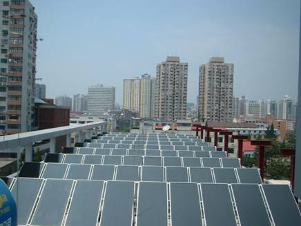  Solar Energy Centralism Heating System with Flat Plate Solar Collectors (Solar Energy Zentralismus Heizung mit Flat Plate Solar Collectors)