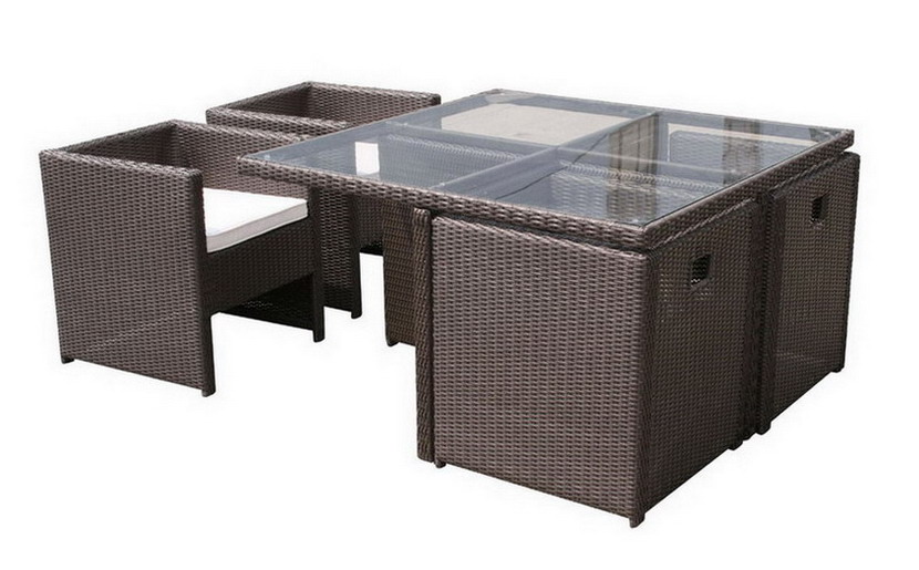  Aluminum Furniture (Les meubles en aluminium)