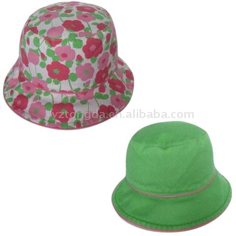  Reversible Children`s Hat