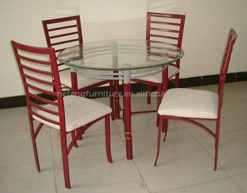  Dining Table and Chair (Обеденный стол и председатель)
