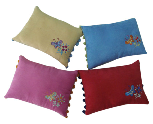  Embroidered Suede Cushion ( Embroidered Suede Cushion)