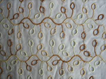  100% Cotton Embroidery Dyed Fabric (Tissu 100% Coton Broderie Teints)