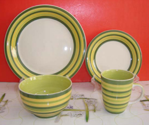  Stoneware 16pc Dinner Set (Steinzeug 16pc Dinner Set)