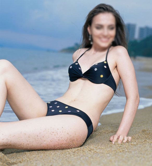  Sand Bikini (Sand Bikini)