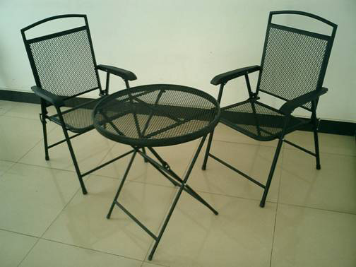  Iron Table and Chair (Fer tables et de chaises)