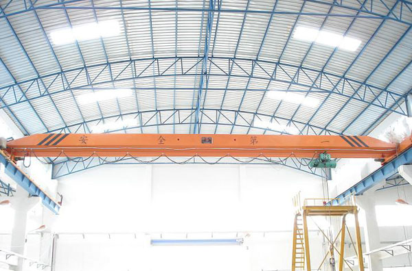  Single Crane