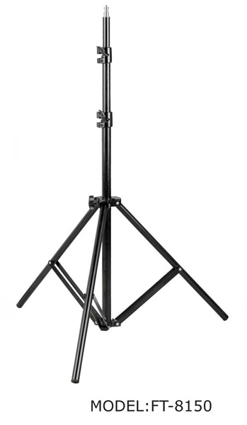Studio Light Stand (Studio Light Stand)
