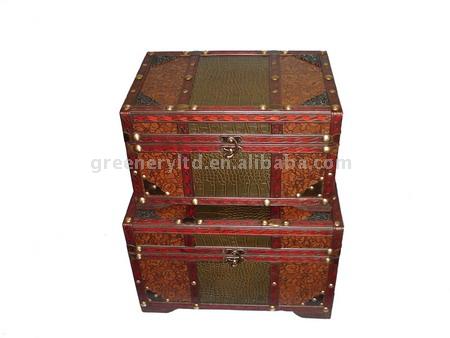  Wooden Trunk (Coffre en bois)