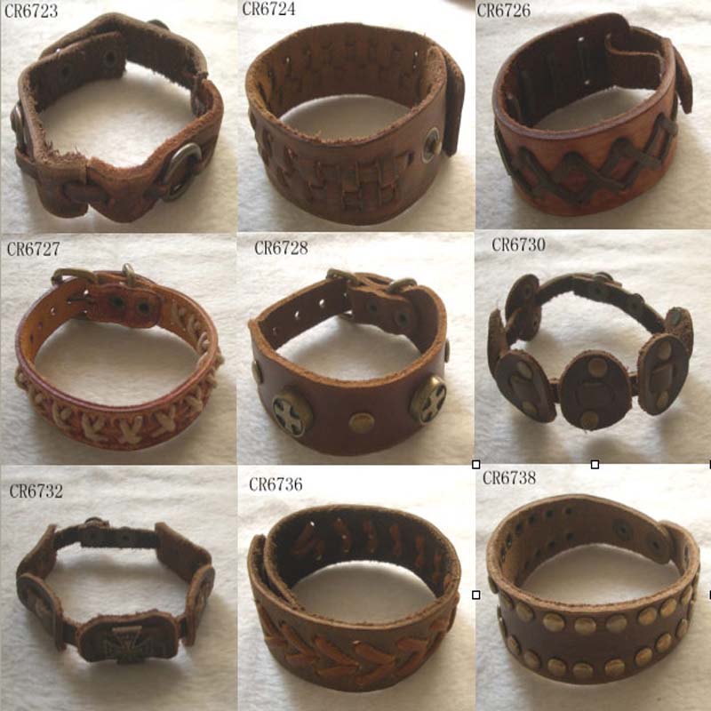  Leather Bracelet (Bracelet en cuir)