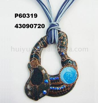  Necklace (Halskette)