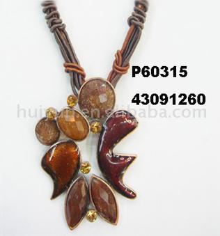  Necklace (Halskette)