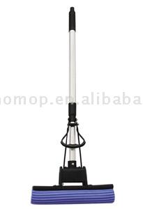  Mops ( Mops)