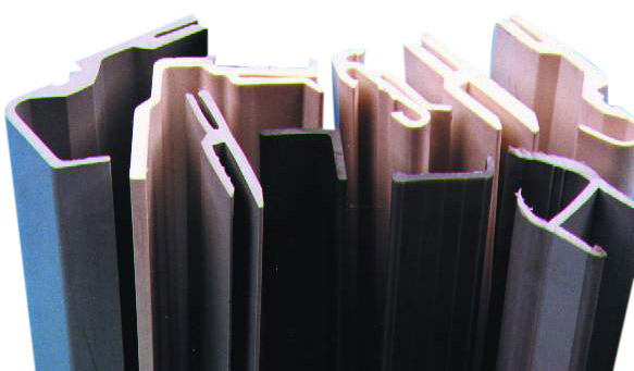  Refrigerating Box Door Seal Strip and Other Rubber and Plastic Fittings (Frigorifiques Box Door Seal pellicules et autres raccords en caoutchouc et en pl)