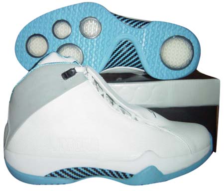  Sports Shoes ( Sports Shoes)