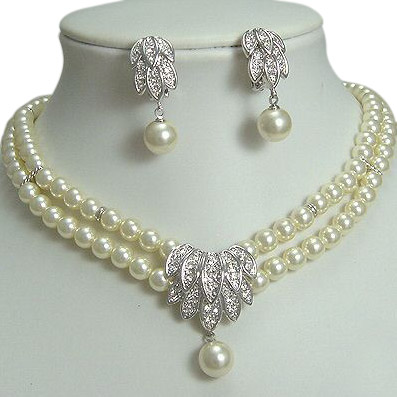  Two Strands Pearl Necklace & Bracelet Set (Deux brins Pearl Necklace & Bracelet Set)