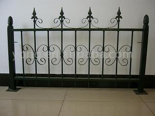  Steel Fence (Стальные заборы)