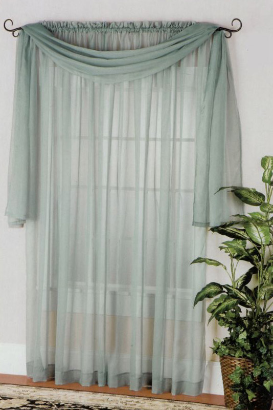  Curtain