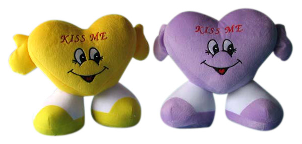  "kiss Me" Heart Shaped Pillow ("Kiss me" Heart Shaped Pillow)