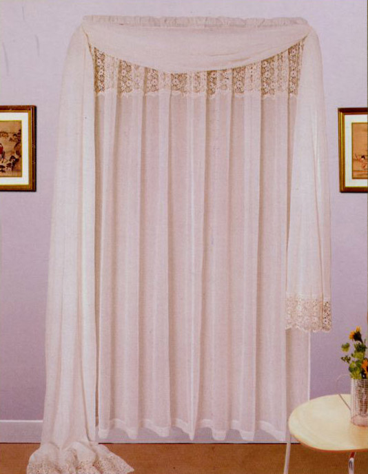  Curtain