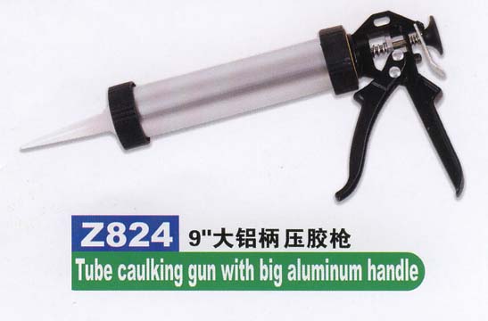  Caulking Gun (Pistolet à calfeutrer)