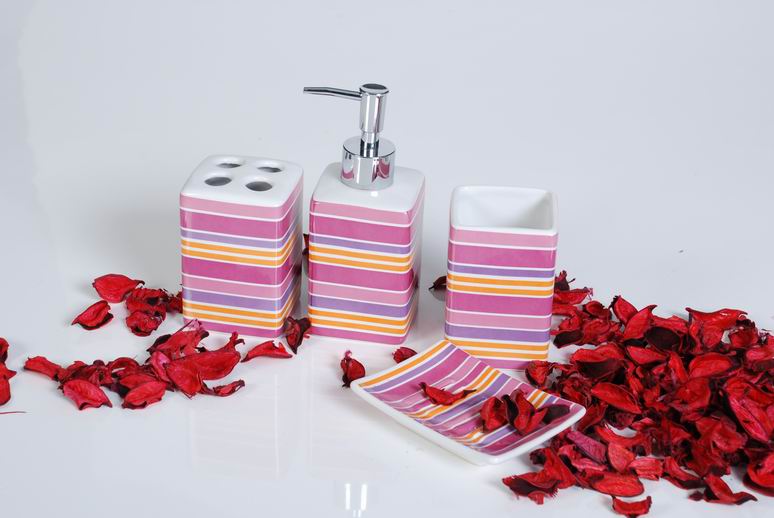  S/4 Bathroom Set ( S/4 Bathroom Set)