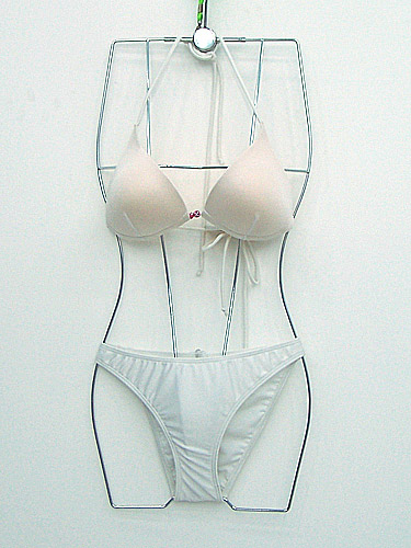 Bikini (Bikini)
