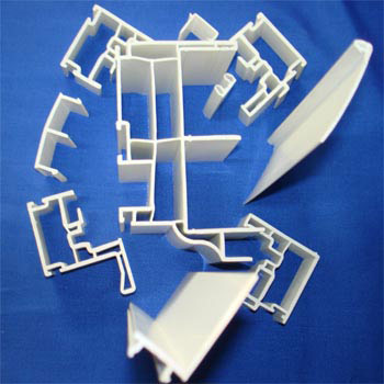  Shaped Materials for Sliding Windows (Shaped Materialien für Automatik-Fenster)