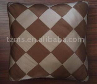  Silk Pillow (Seidenkissen)
