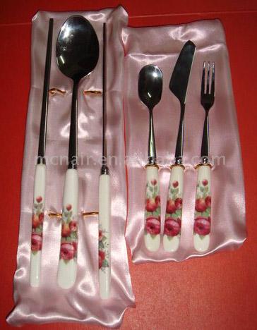  Tableware and Kitchenware (Vaisselle et ustensiles de cuisine)