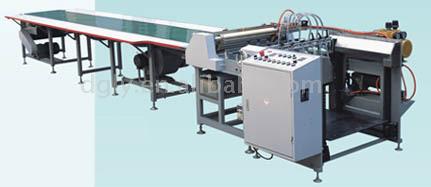  Automatic Paper Feeding and Pasting Machine (Automatique d`alimentation papier et coller Machine)