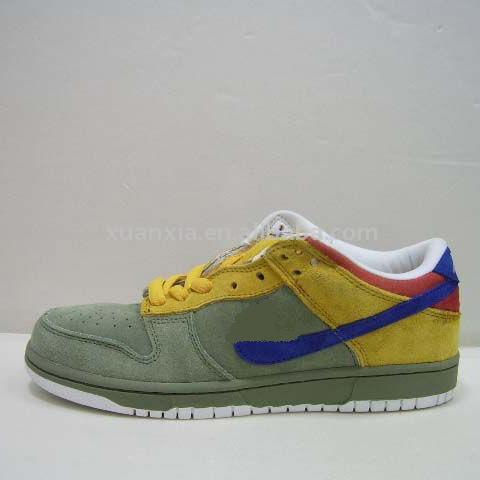  Sports Shoes ( Sports Shoes)