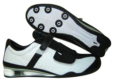  Sports Shoes ( Sports Shoes)