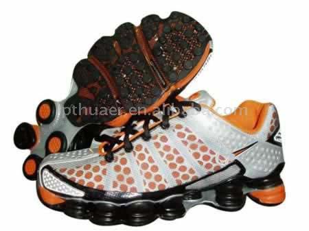  Sports Shoes (Chaussures de sport)