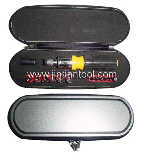  15-Piece Tool in Iron Bag (15-Piece Tool dans Iron Bag)