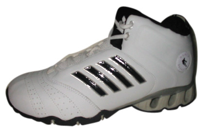  Sports Shoes (Chaussures de sport)