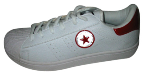  Sports Shoes (Chaussures de sport)