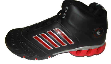  Sports Shoes (Chaussures de sport)