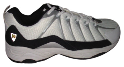  Sports Shoes (Chaussures de sport)