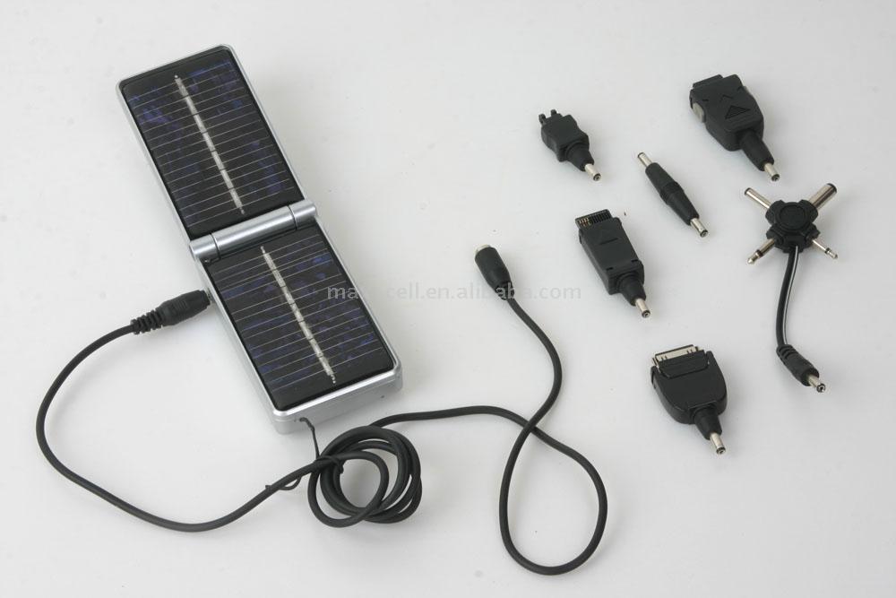  Solar Charger (Chargeur solaire)