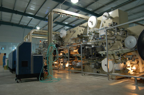  Fully-Auto Adult Diaper Machine (Entièrement automatique Adult Diaper Machine)