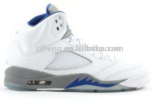  Sports Shoes to Jordan By Air ( Sports Shoes to Jordan By Air)
