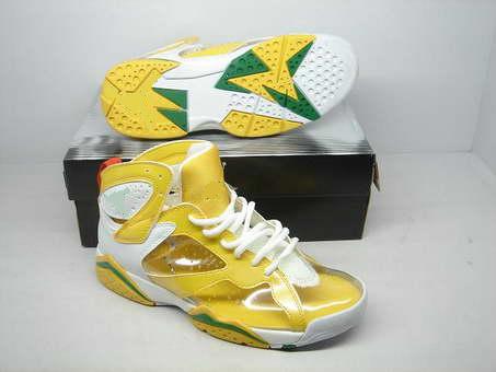 Branded Sports Shoes ( Branded Sports Shoes)