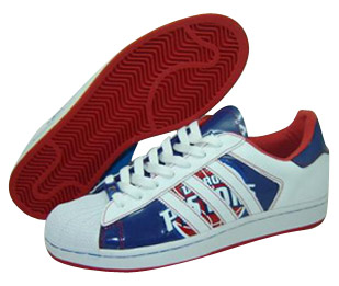  Sports Shoes ( Sports Shoes)