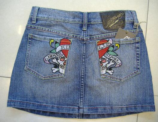  Branded Jeans ( Branded Jeans)