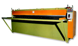 STRIP CUTTING MACHINE