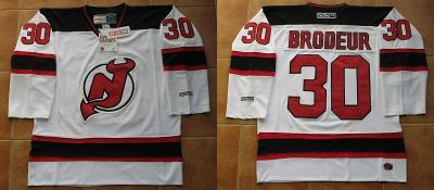 New Jersey Devils Brodeur Hockey Jersey (New Jersey Devils Brodeur Hockey Jersey)
