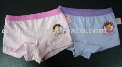 Girl`s boxer with fancy prints (Girl `S боксера с причудливыми принтами)
